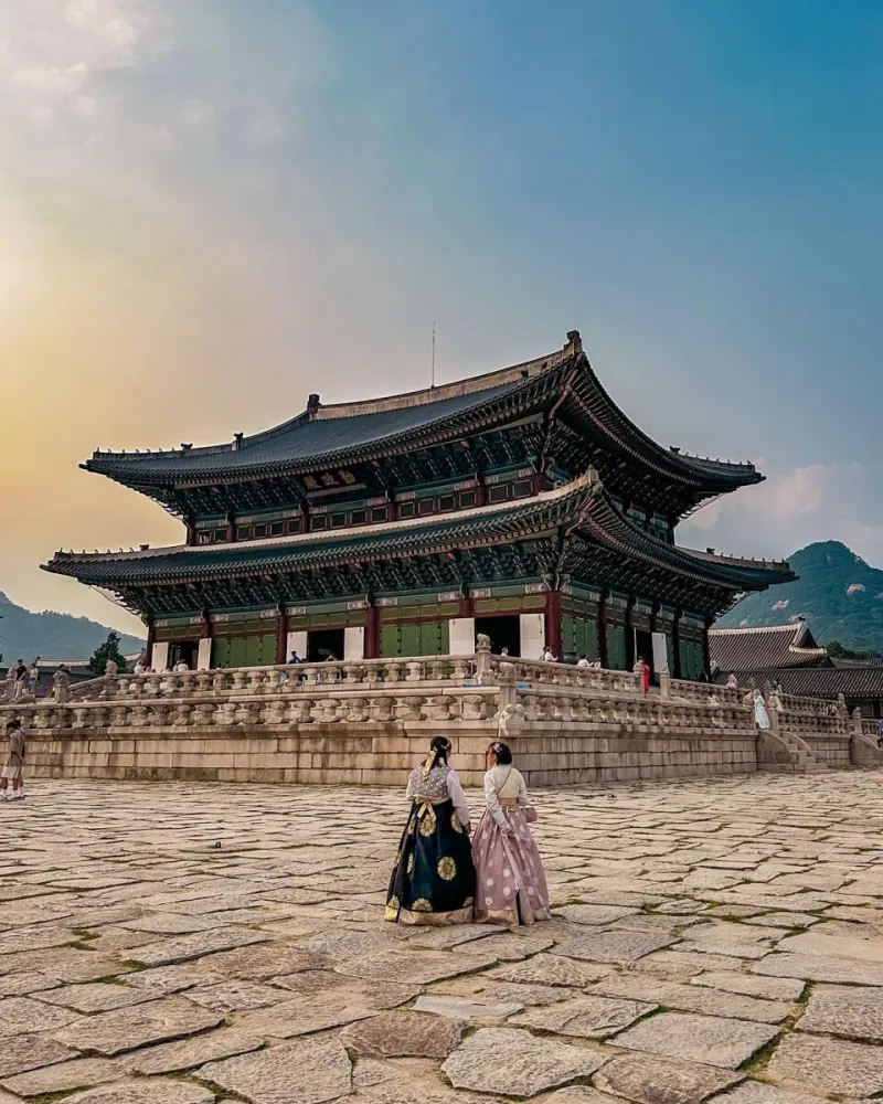 Khám phá vẻ đẹp nguy nga của cung điện Gyeongbokgung Hàn Quố