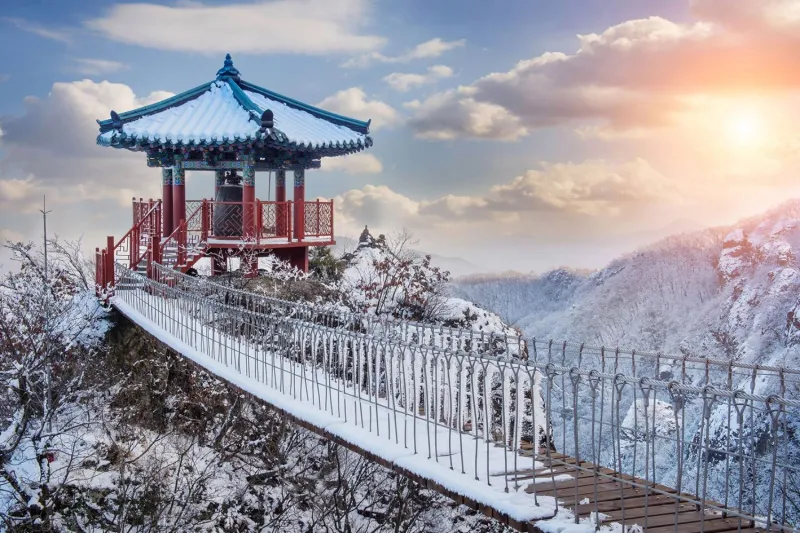 Gyeongbokgung - địa điểm du lịch Hàn Quốc nổi tiếng với vẻ đẹp cổ kính