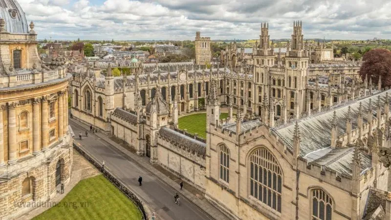 Hình ảnh minh họa từ điển Oxford English nổi bật