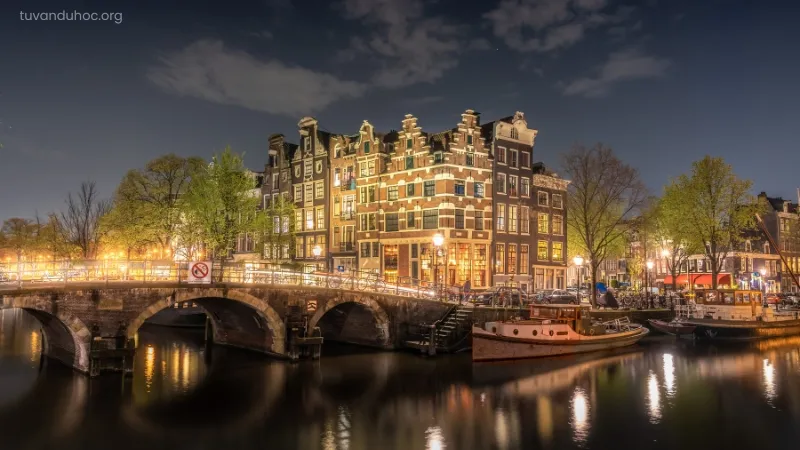 Khám phá những điểm đến không thể bỏ qua trong hành trình du lịch Amsterdam 1 ngày