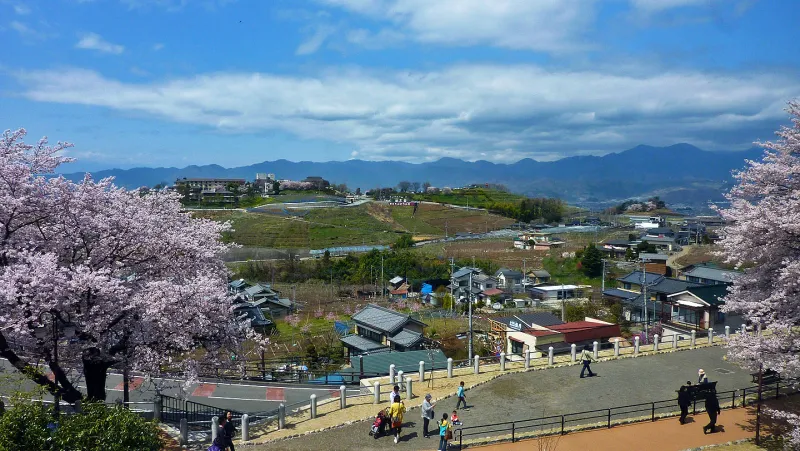 Trải nghiệm vẻ đẹp yên bình tại Yamanashi