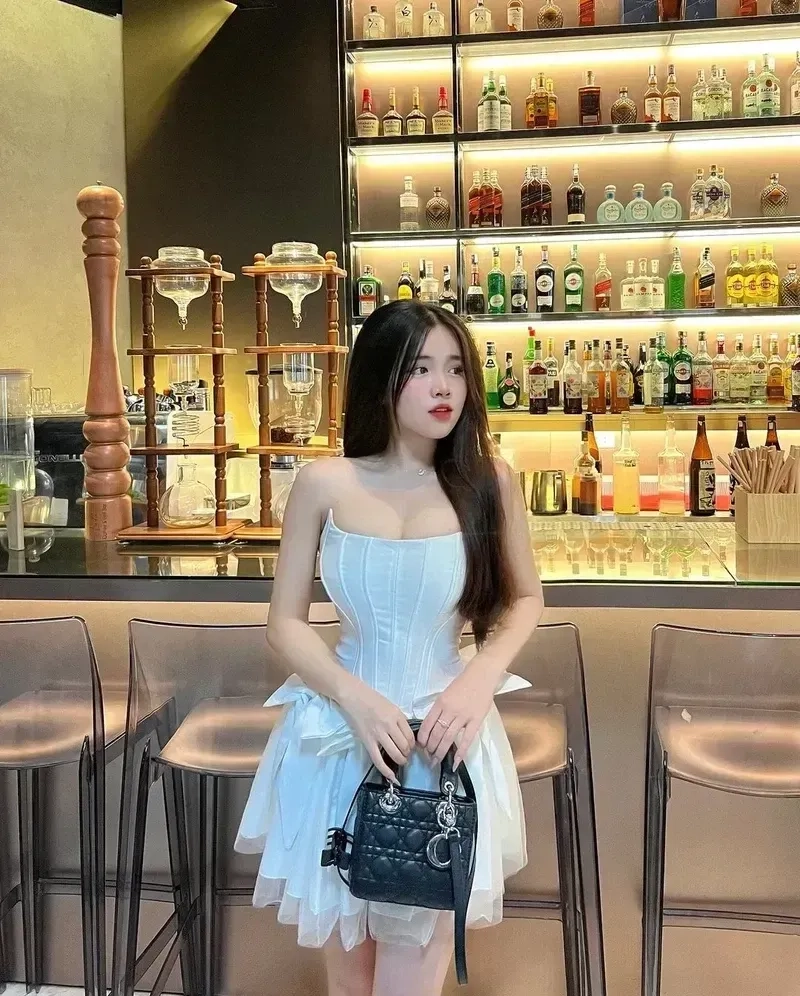 Gái xinh cute trên TikTok mang đến những khoảnh khắc ngọt ngào đầy năng lượng