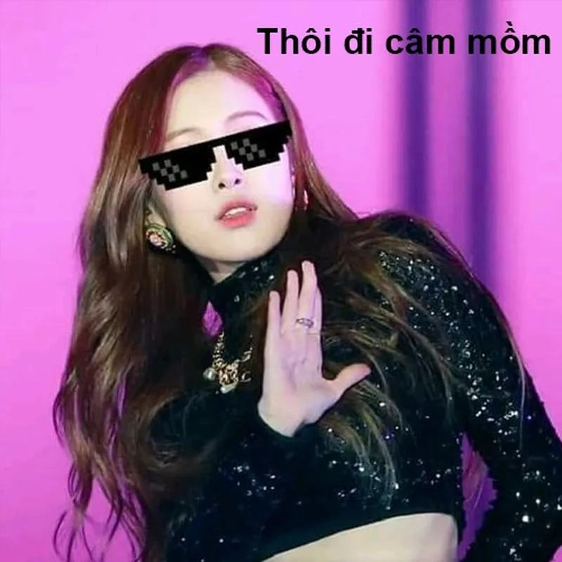 Lisa meme giúp bạn thể hiện cảm xúc một cách sáng tạo