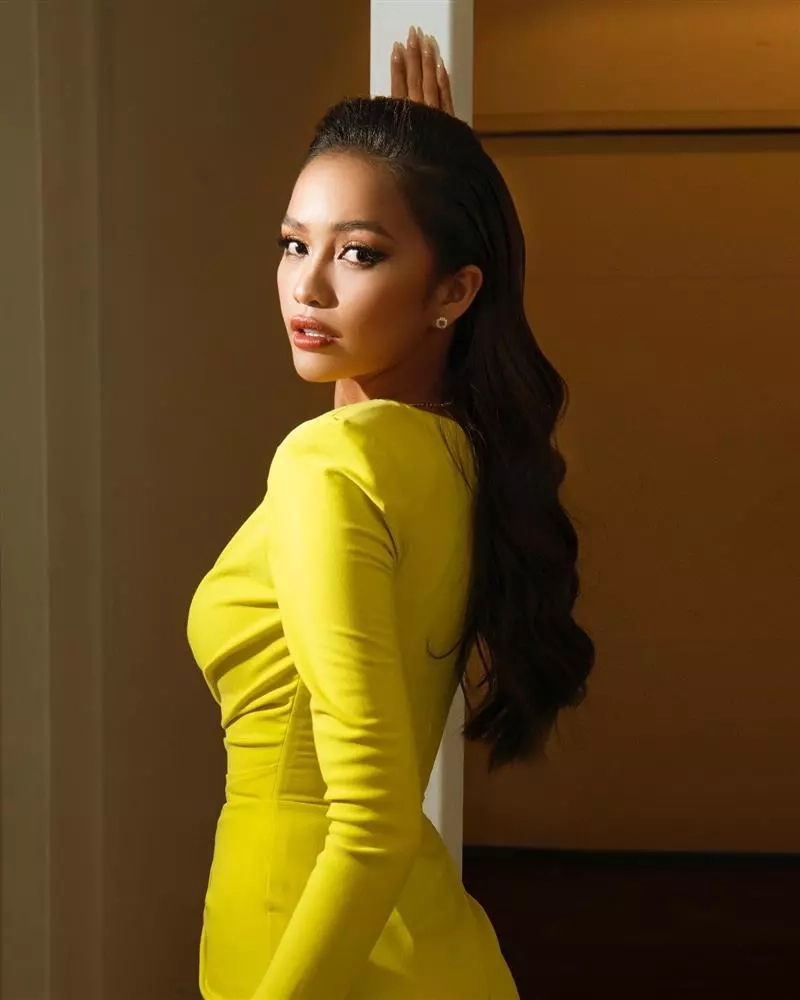 Ngọc Châu bán kết Miss Universe ghi dấu ấn với phần trình diễn hoàn hảo