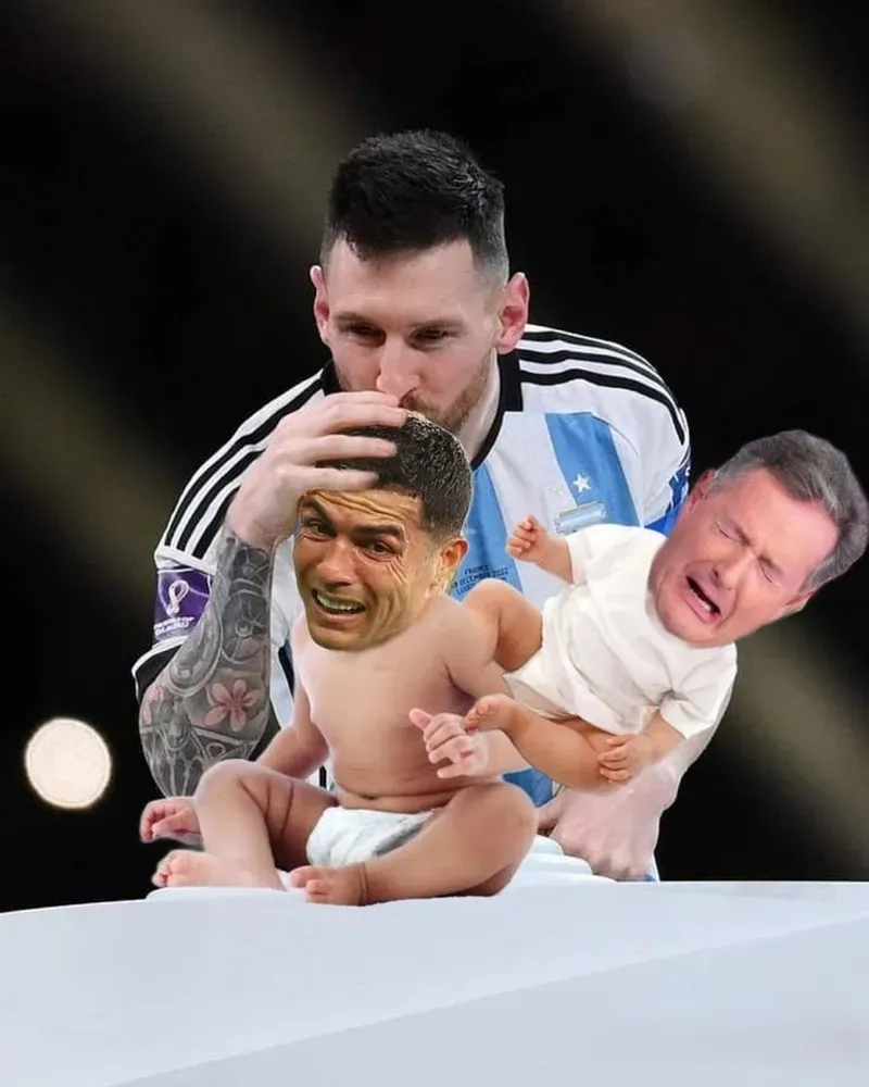 Ronaldo meme Messi thể hiện sự hài hước trong cuộc sống