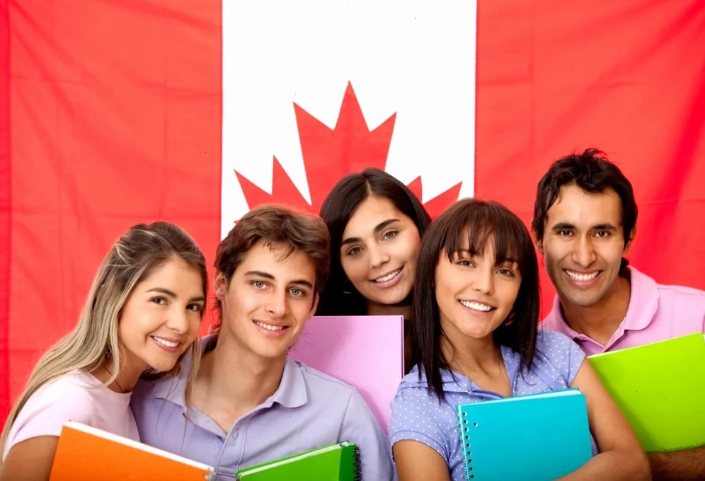 Sinh viên quốc tế tham gia tư vấn du học canada ngành khoa học máy tính